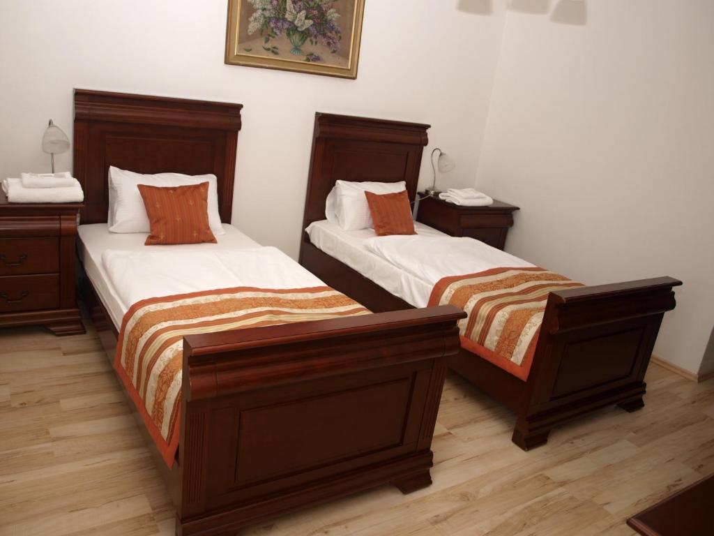 Hotel Oko Nitra Ruang foto